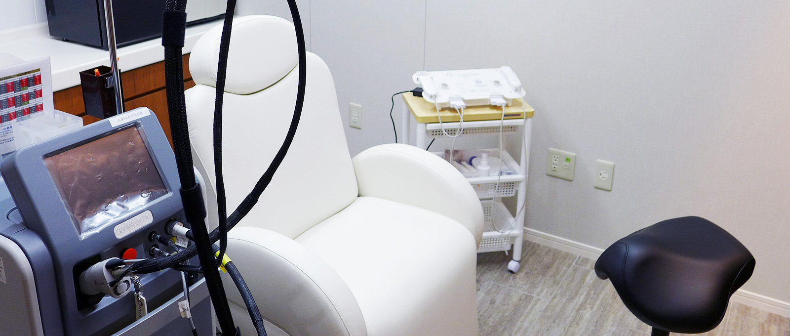 ���イ�Ȃ��ӉȃN���j�b�N�f�Î��C���[�W